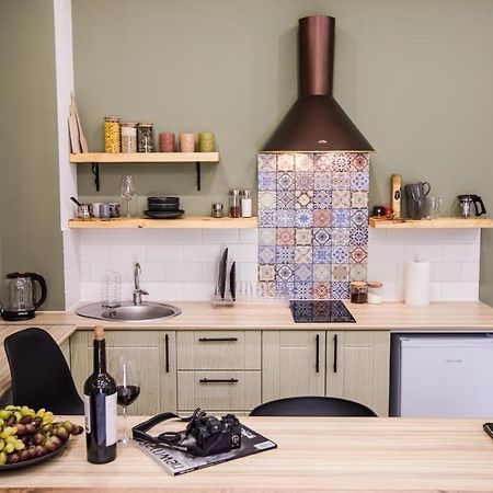 Hotelise I Bells-Of-Ireland Apartment 耶烈万 外观 照片
