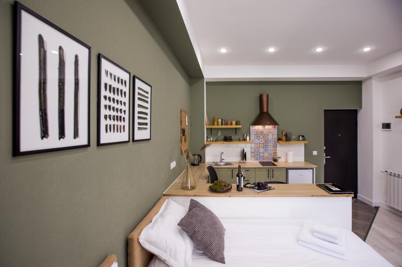 Hotelise I Bells-Of-Ireland Apartment 耶烈万 外观 照片