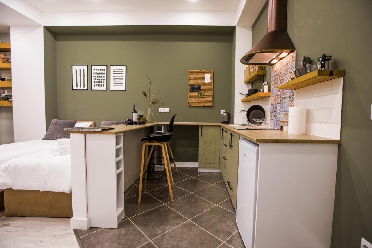 Hotelise I Bells-Of-Ireland Apartment 耶烈万 外观 照片