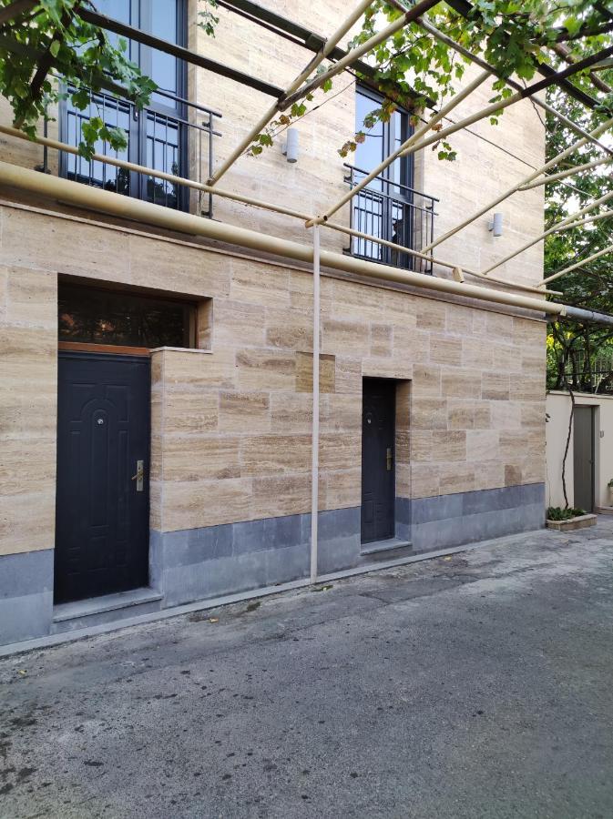 Hotelise I Bells-Of-Ireland Apartment 耶烈万 外观 照片